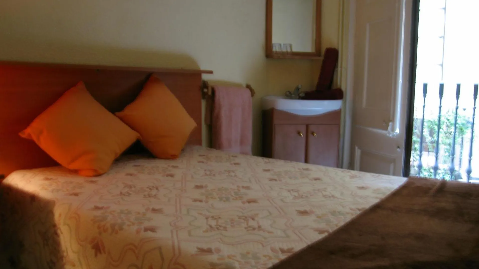 Pension Colmenero Barcelona 0*,  Spain