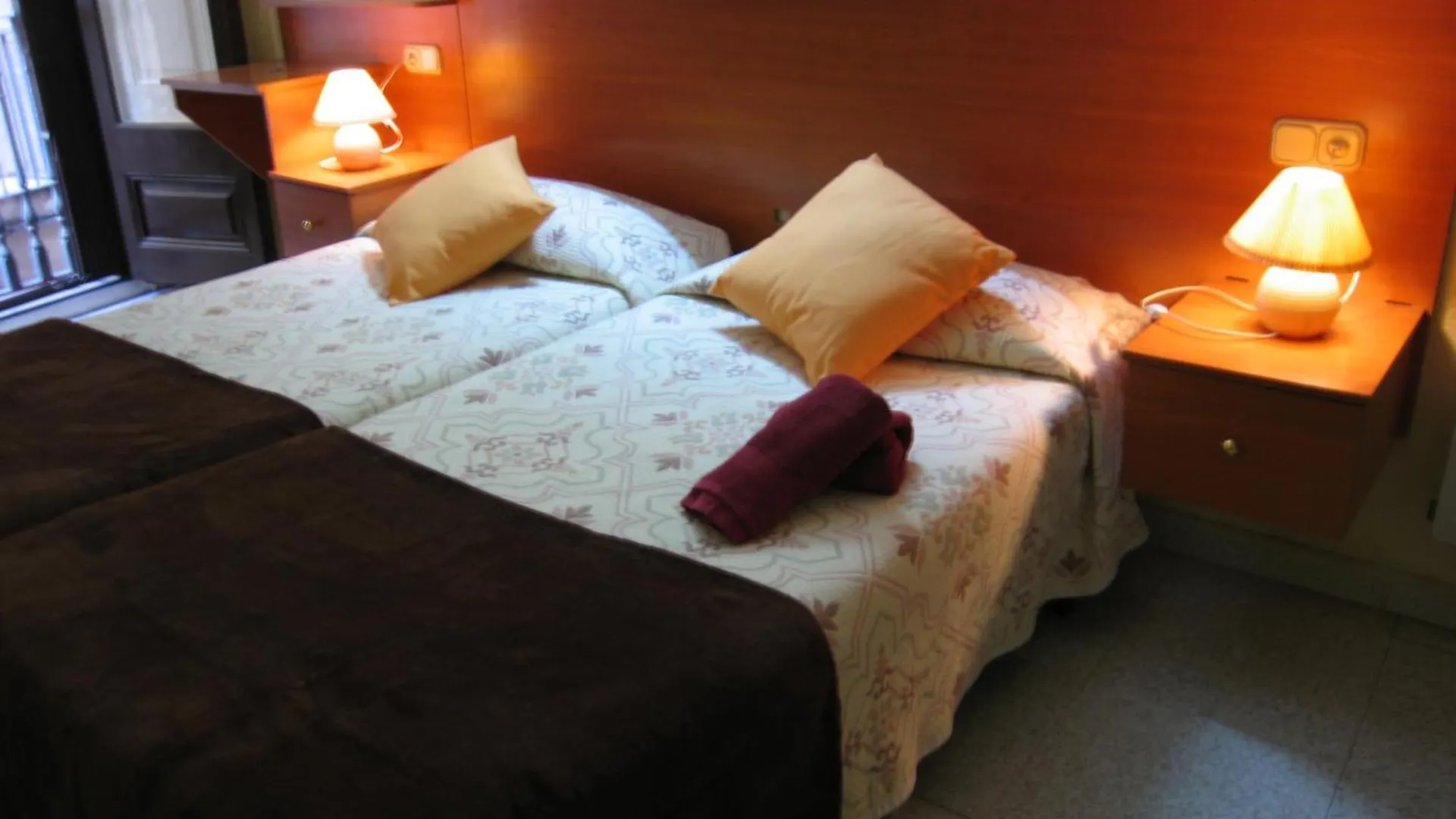 Pension Colmenero Barcelona Guest house